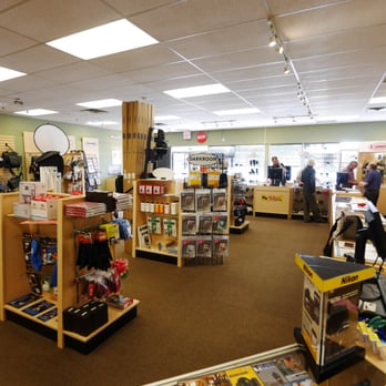 Kerrisdale Cameras - Photography Stores & Services Near Me - Victoria, British Columbia Kerrisdale Cameras - Photography Stores & Services Near Me - Victoria, British Columbia