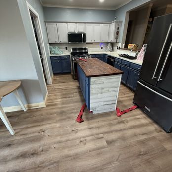 Summit Floor Experts - Flooring Near Me