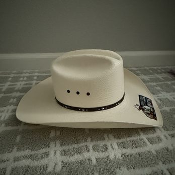 Boot Barn - Straw Cowboy hat! - Shoe Stores Near Me - San Martin, California