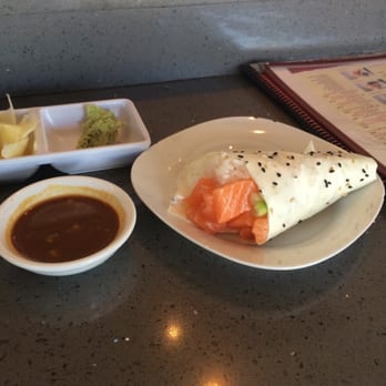Sushi On Fire - Salmon hand roll - Sushi Bars Near Me - Long Beach, California Sushi On Fire - Salmon hand roll - Sushi Bars Near Me - Long Beach, California