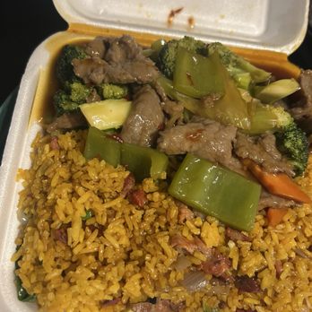 Ming Gardens Restaurant - Beef Beef with Garlic Sauce - Chinese Near Me - Tampa, Florida