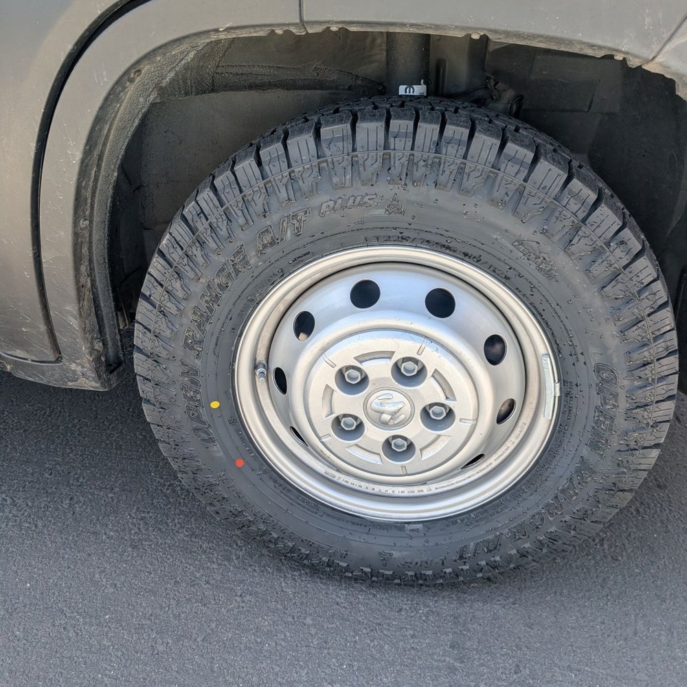 Les Schwab Tire Center - Auto Repair Near Me - Central Point, Oregon Les Schwab Tire Center - Auto Repair Near Me - Central Point, Oregon