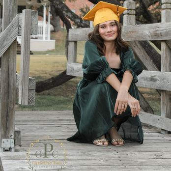 Captivating Chaos Photography - Senior photo session - Event Photography Near Me