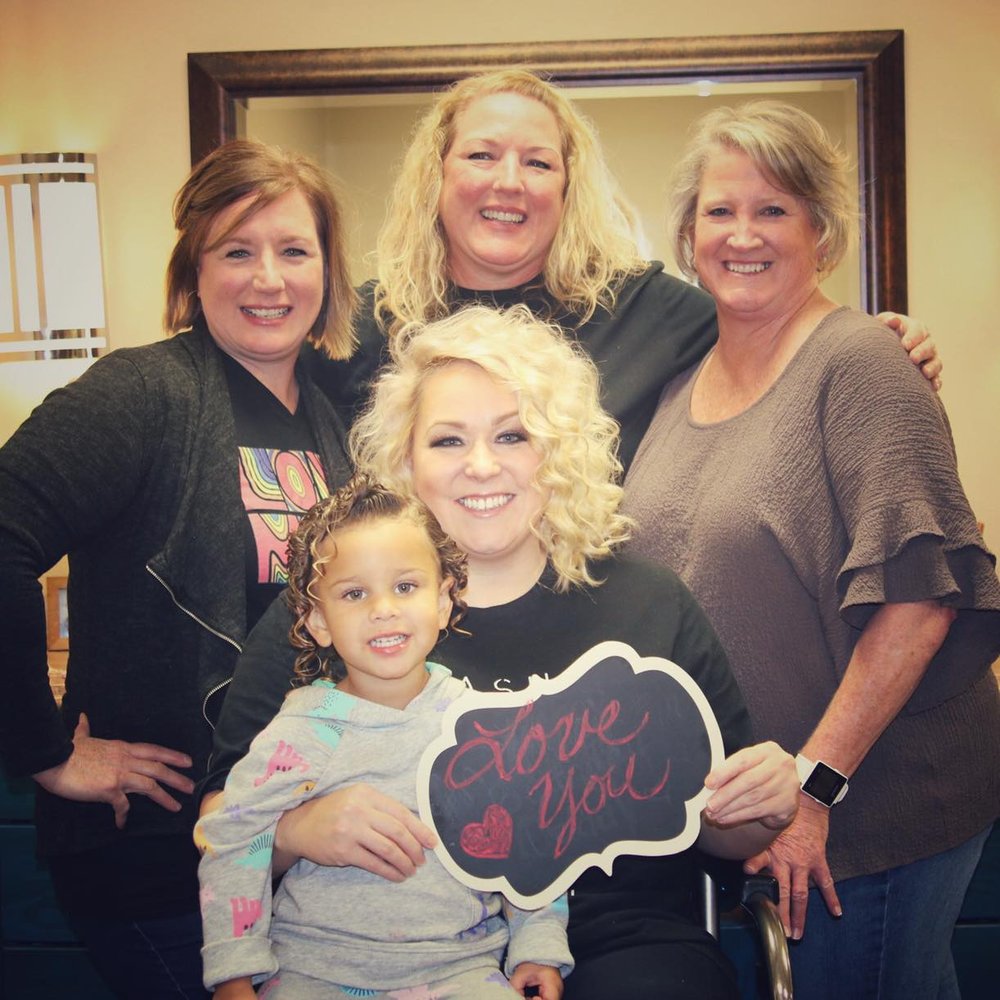 Lacy's Beauty Bar Logo
