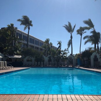 Bahia Resort Hotel - The pool - San Diego, CA