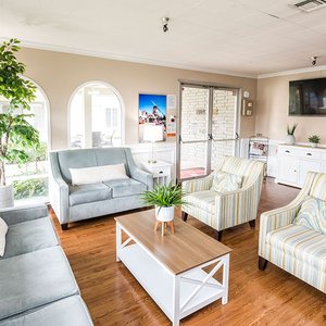 LEISURE COURT NURSING CENTER Updated September 2025 1135 N Leisure