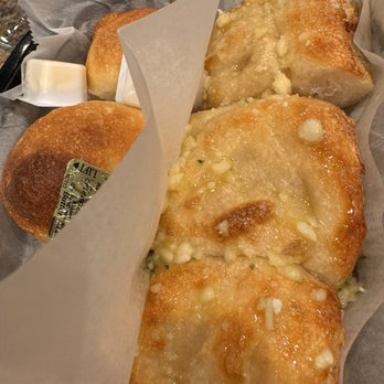 Avellino’s Italian Restaurant - complementary rolls , plain or garlic - Italian Near Me - Delray Beach, Florida Avellino’s Italian Restaurant - complementary rolls , plain or garlic - Italian Near Me - Delray Beach, Florida