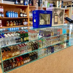 Commons Wine & Liquors