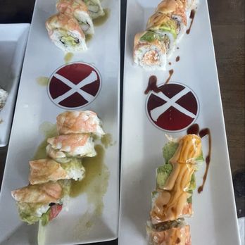 Xevichez - Spicy roll and rainbow roll - Sushi Bars Near Me - Palmdale, California Xevichez - Spicy roll and rainbow roll - Sushi Bars Near Me - Palmdale, California