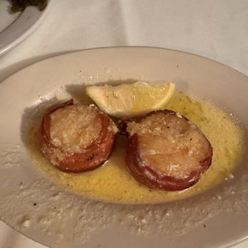 4th Base Restaurant - Scallops - Seafood Near Me - West Milwaukee, Wisconsin