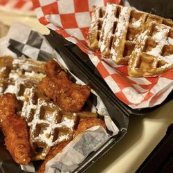 Flavor Fooo - Chicken and waffles with his flavorfooo sauce On the tenders