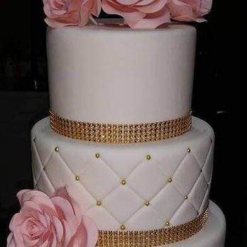 Movses Pastry - The cake I was promised how it would look - Bakeries Near Me - Glendale, California
