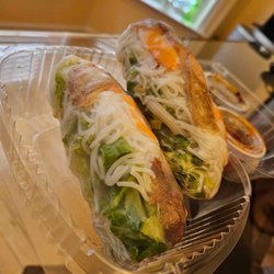 Life Pho - Spring rolls