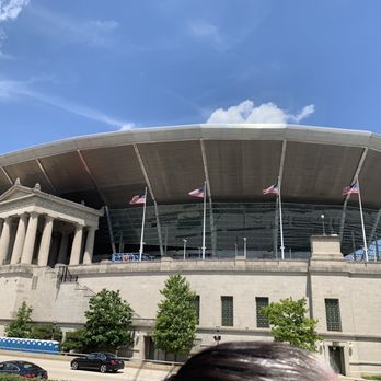 Big Bus Tours Chicago - On the way to stop 6 we passed soldier field "where a UFO crash landed on top of a Roman Colosseum" - Bus Tours Near Me - Chicago, Illinois Big Bus Tours Chicago - On the way to stop 6 we passed soldier field "where a UFO crash landed on top of a Roman Colosseum" - Bus Tours Near Me - Chicago, Illinois