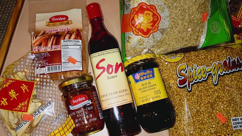 Big fish sauce for 6 steal compared to regular grocery. Jar Hoison is