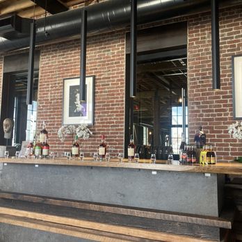 Savage And Cooke - Tasting bar - Distilleries Near Me - Vallejo, California