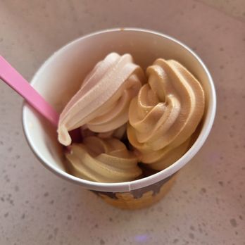 Elite Experience: Gelato Sweetspot - Three Flavors of Frozen Yogurt - Yelp Events Near Me - Poway, California