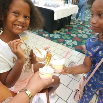 IL Gelato Hawaii - Ice Cream & Frozen Yogurt Near Me - Honolulu, Hawaii IL Gelato Hawaii - Ice Cream & Frozen Yogurt Near Me - Honolulu, Hawaii