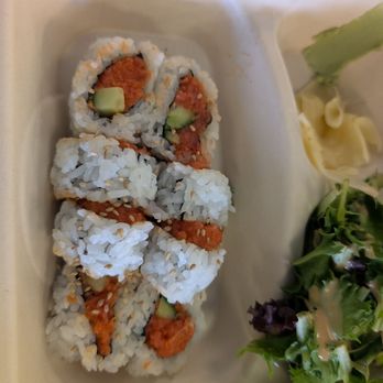 Bak's Kitchen - Spicy tuna roll - Japanese Near Me - Los Angeles, California Bak's Kitchen - Spicy tuna roll - Japanese Near Me - Los Angeles, California