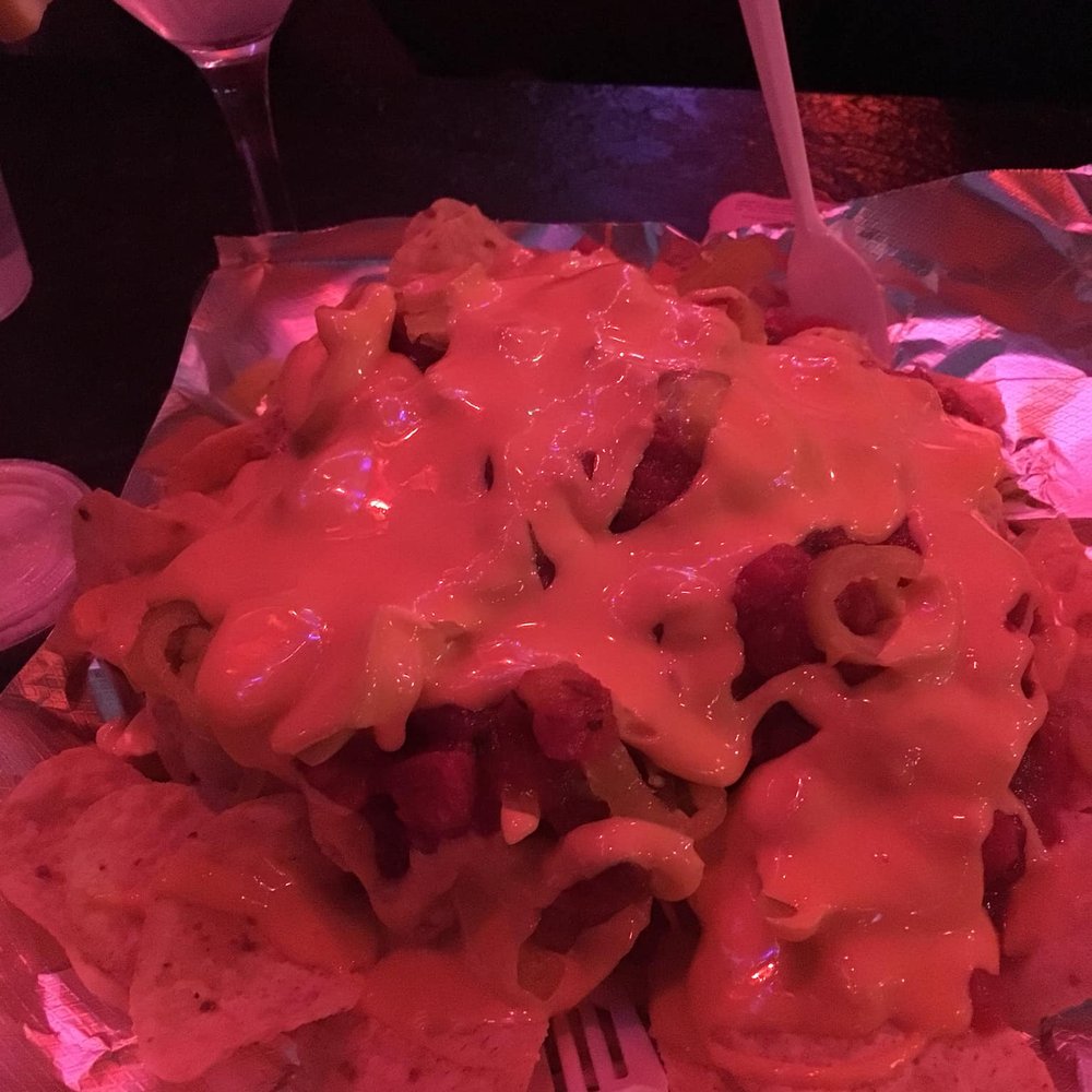 Oscar's Tavern - Nachos - Dive Bars Near Me - Philadelphia, Pennsylvania