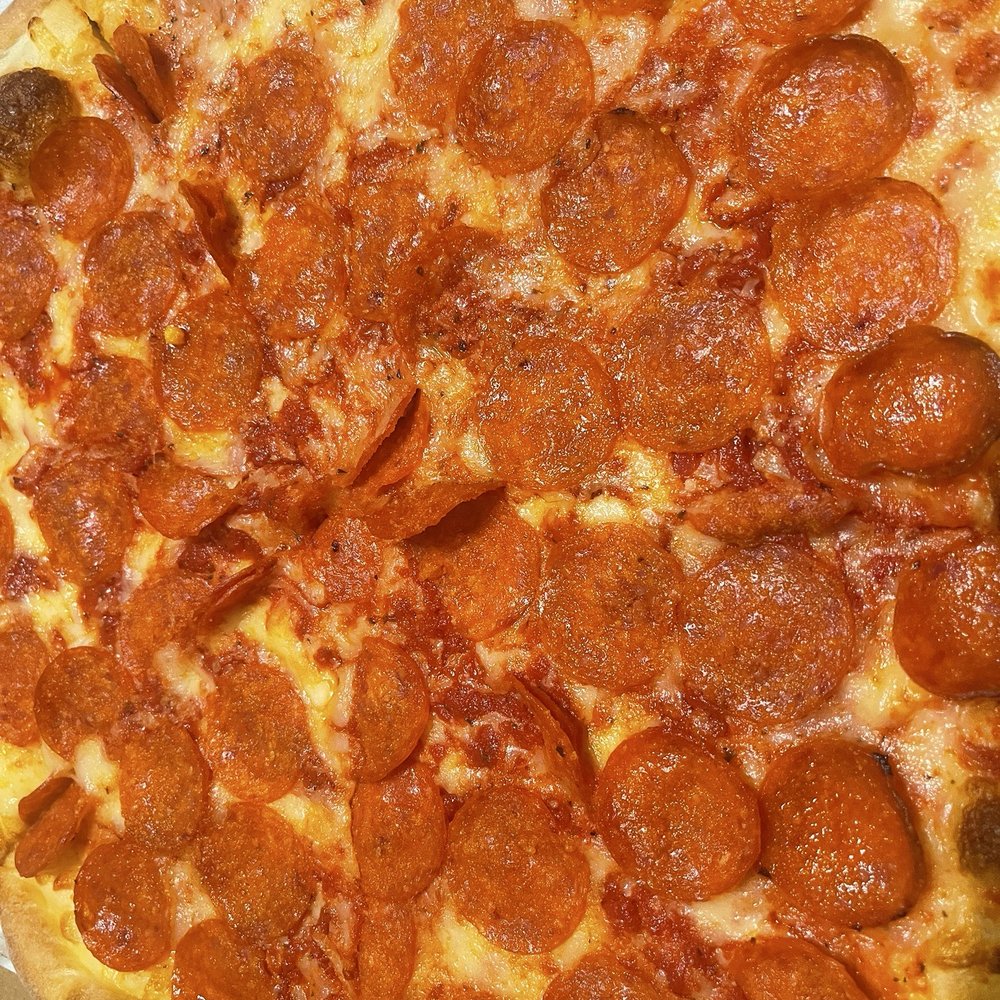 Pepp's Pizzeria - Large Pepperoni Pizza with Extras - Pizza Near Me - Urbandale, Iowa Pepp's Pizzeria - Large Pepperoni Pizza with Extras - Pizza Near Me - Urbandale, Iowa