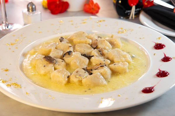 La Strada Italian Kitchen & Bar by null