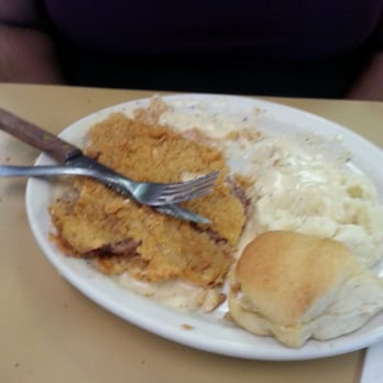 Tip Top Cafe - The roll was tuff not like other yeast rolls and no seasoning on the steak - American Near Me - San Antonio, Texas Tip Top Cafe - The roll was tuff not like other yeast rolls and no seasoning on the steak - American Near Me - San Antonio, Texas