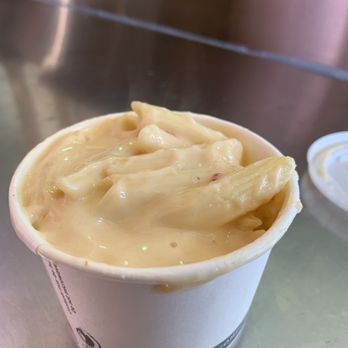 Beecher's Handmade Cheese - World's Best Mac and Cheese Small - Cheese Shops Near Me - Seattle, Washington Beecher's Handmade Cheese - World's Best Mac and Cheese Small - Cheese Shops Near Me - Seattle, Washington