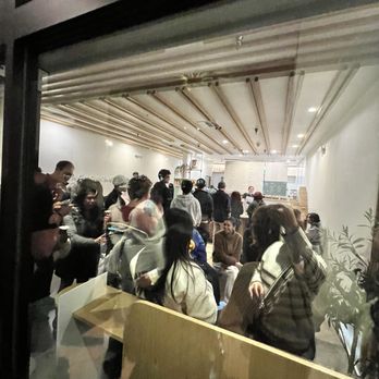 OMOMO Tea Shoppe - The line to order and it is all the way outside 3/30/25 - Coffee & Tea Near Me - Irvine, California OMOMO Tea Shoppe - The line to order and it is all the way outside 3/30/25 - Coffee & Tea Near Me - Irvine, California