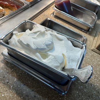 Der Dutchman - Walnut Creek - Bakeries Near Me - Walnut Creek, Ohio