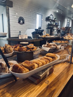 Salty Roan Bakehouse by null