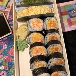 spicy salmon maki, spicy crab stick maki, negi toro hand roll, spicy scallop hand roll spicy salmon maki, spicy crab stick maki, negi toro hand roll, spicy scallop hand roll