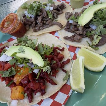 Mexican Food Sabor a Mexico - Al pastor taco & carne asada tacos - Food Trucks Near Me - Austin, Texas