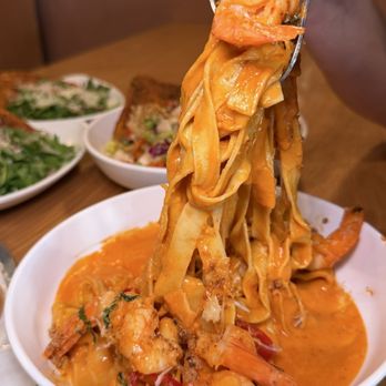 Bluberry Social - Garlic shrimp pasta - Breakfast & Brunch Near Me - Irvine, California Bluberry Social - Garlic shrimp pasta - Breakfast & Brunch Near Me - Irvine, California