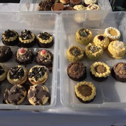 Omygollies Desserts and Treats - Assortment of cheesecakes and cupcakes for sale (5/13/17)!