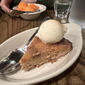 Pelato - Torta di mele apple tart, sooooo good - Italian Near Me - Nashville, Tennessee Pelato - Torta di mele apple tart, sooooo good - Italian Near Me - Nashville, Tennessee
