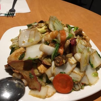 Fuxing - Cantonese chow mein no noodles but plentiful and stir fried tasty - Chinese Near Me - Riviere-du-Loup, Quebec Fuxing - Cantonese chow mein no noodles but plentiful and stir fried tasty - Chinese Near Me - Riviere-du-Loup, Quebec