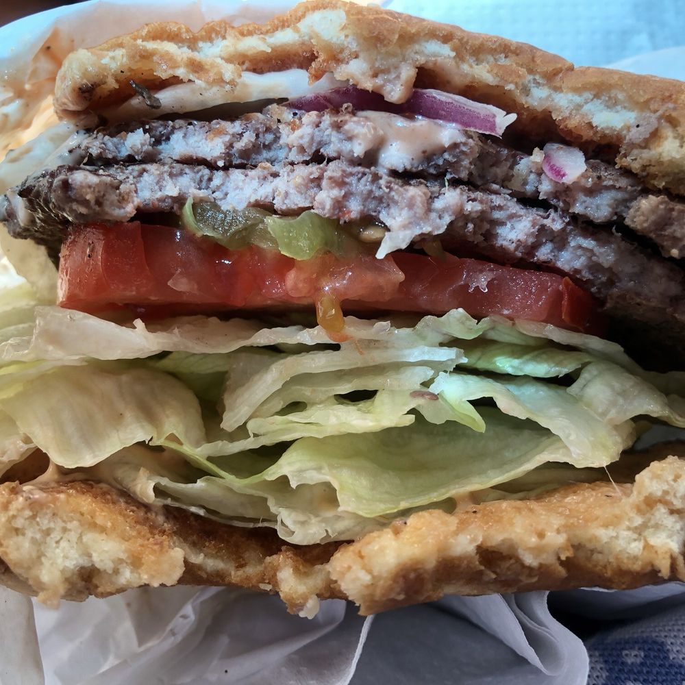 Valley Super Burger - Look at this; double beef patties, pickles, tomatoes, plenty of lettuce and the sauce was on both buns. Nice and warm, juicy and delicious - Mexican Near Me - El Monte, California Valley Super Burger - Look at this; double beef patties, pickles, tomatoes, plenty of lettuce and the sauce was on both buns. Nice and warm, juicy and delicious - Mexican Near Me - El Monte, California