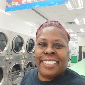 Mr Clean Laundry Mat Corporation - In washing clothes from Vegas - Laundromat Near Me - Bronx, New York