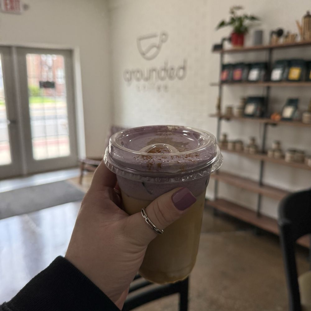 Blueberry cobbler latte
