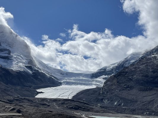 Jasper National Park Icefield Information Centre and Glacier Gallery by null