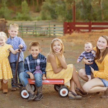 Photography By Kam - Get the whole family together! Cousins are your first best friends! - Session Photography Near Me - Boise, Idaho Photography By Kam - Get the whole family together! Cousins are your first best friends! - Session Photography Near Me - Boise, Idaho