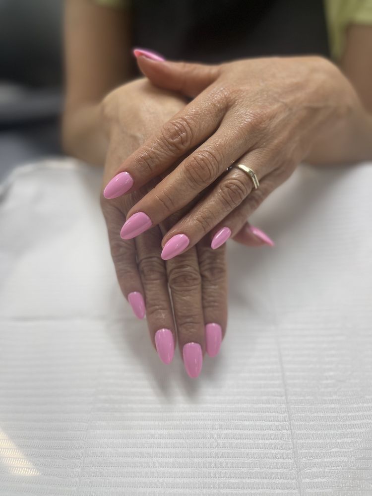 ZELLAS BEAUTY SALON Updated September 2024 14 Photos 12834