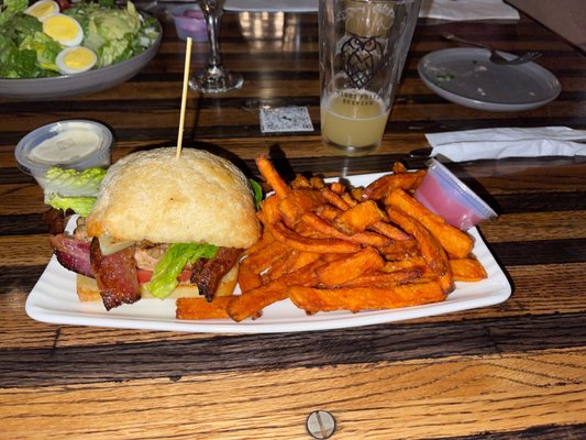 Reunion Tap & Table by null