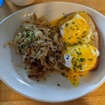 The Gnome bistro - classic benedict - Breakfast & Brunch Near Me - East Chatham, New York The Gnome bistro - classic benedict - Breakfast & Brunch Near Me - East Chatham, New York