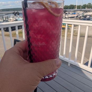 Drift - Drink with a view - Seafood Near Me - Essex, Connecticut Drift - Drink with a view - Seafood Near Me - Essex, Connecticut