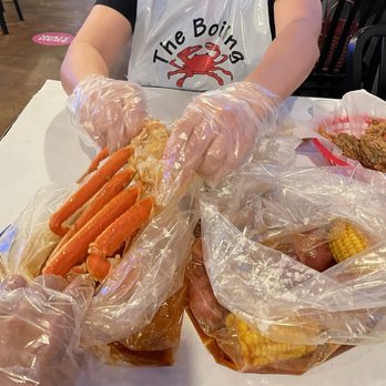 The Boiling Crab - Snow crab combo - Seafood Near Me - Honolulu, Hawaii The Boiling Crab - Snow crab combo - Seafood Near Me - Honolulu, Hawaii