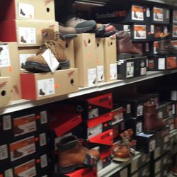 McCaig's Boot & Shoe - Large selection of safety boots and shoes for men and women.