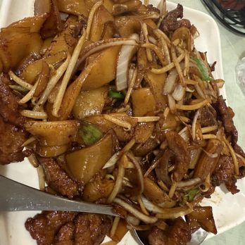 Yi Long Chinese - Beef chow fun - Chinese Near Me - Sacramento, California