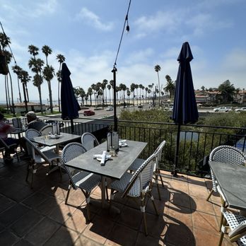 Bluewater Grill - Balcony seating - Seafood Near Me - Santa Barbara, California